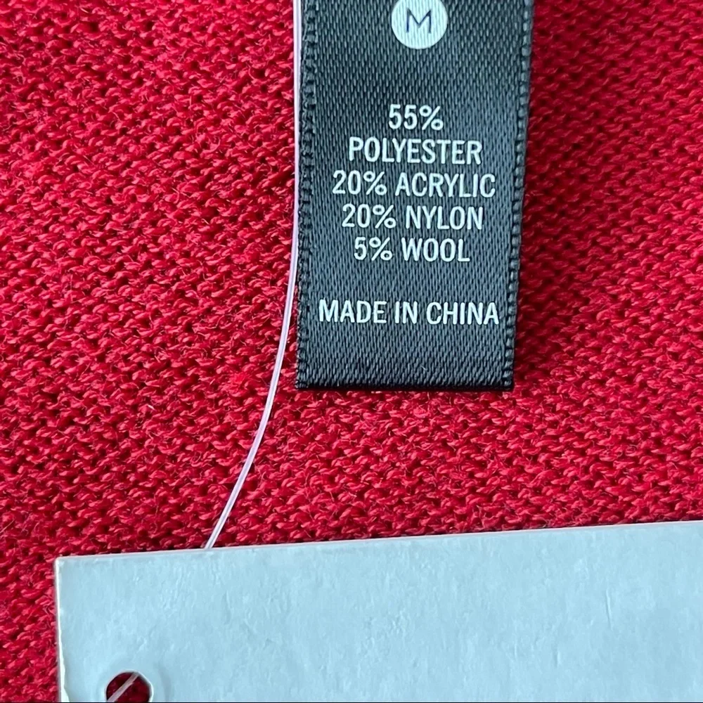 NWT Aqua Ruffled Knit Long Sleeve V-Neck Sweater - Picture 10 of 13